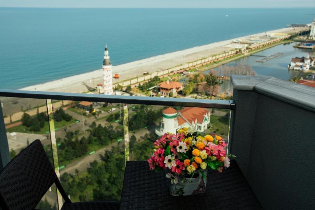 באטומי Orbi Luxury Apartments מראה חיצוני תמונה
